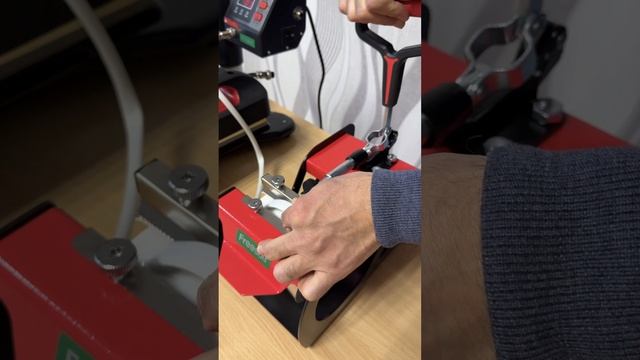 Как запечь кружку латте #shorts #кружкалатте #латте #сублимацмя #sublumation #кружка смотреть онлайн