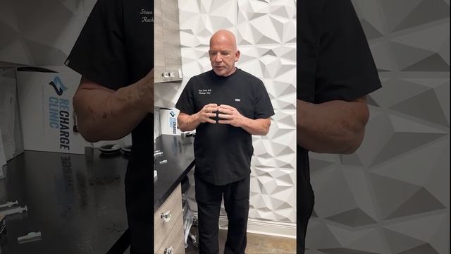 Preparing Botox and Dysport with Dr. Tieche смотреть онлайн