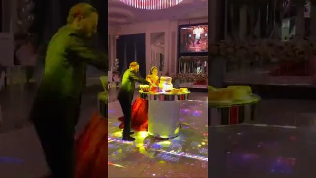 Myasnik & Anna Engagement Day - Making a cake (Wedding by Starslife) смотреть онлайн