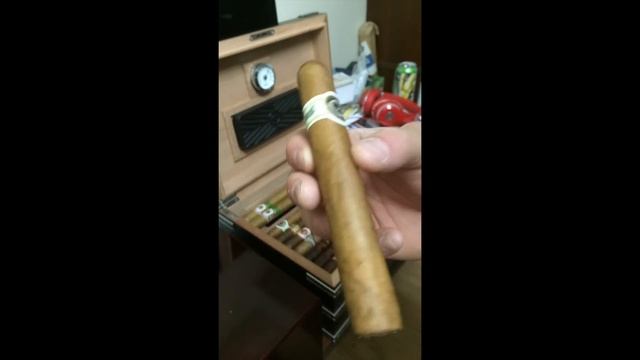 Humidor Tour - JD Cigars смотреть онлайн
