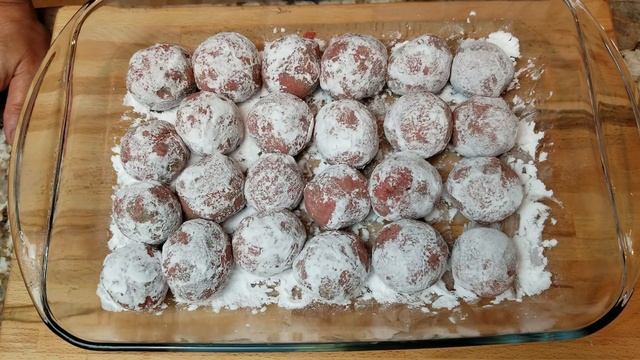 Тефтели с баклажаном по-aзиатски. Рецепт Димы Кулинахера. Meatballs & Eggplant Asian Style. Eng sub смотреть онлайн