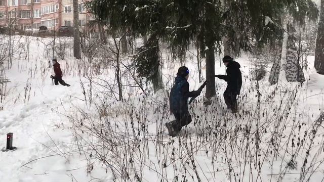 Лазертаг детям зимой смотреть онлайн