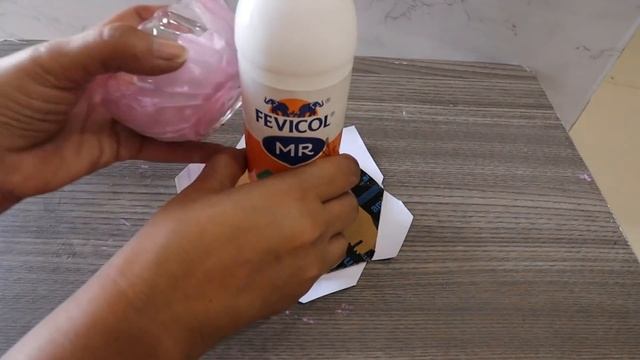 Super Easy DIY | Modern & Trendy Wall Makeover in ZERO Rupees | Bedroom/Kitchen Wall Makeover смотреть онлайн