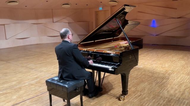 Beethoven Sonata no 32 C minor op 111 Lauri Väinmaa смотреть онлайн