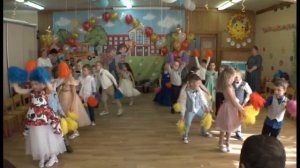 Золото света | Упражнение с флажками и салютами на выпускном