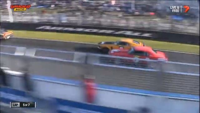 V8 Bathurst 1000 Warm up & Supports 2014 pt2 смотреть онлайн