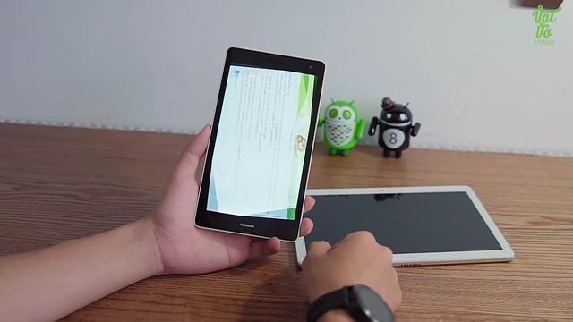 Mở hộp máy tính bảng Huawei MediaPad T3 смотреть онлайн