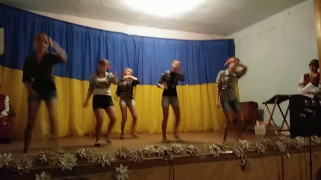 Танец под песню де спасито смотреть онлайн