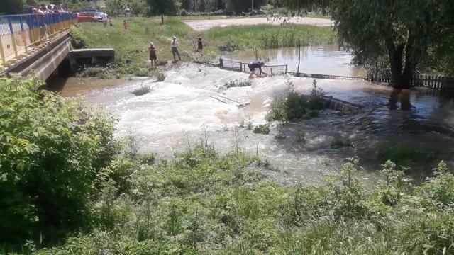 Балта р.Кодыма вышла с берегов3 смотреть онлайн