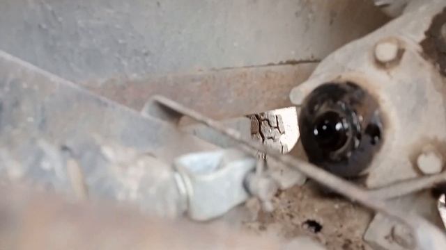 УАЗ, регулировка люфта рулевой колонки . смотреть онлайн