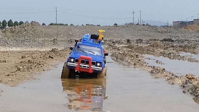 WPL C24 Cheap 4x4 RC Truck that Performs more than it costs смотреть онлайн
