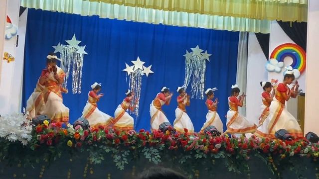 MY BEAUTIFUL ANNUAL FUNCTION BIHU DANCE смотреть онлайн