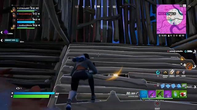 Roman, Selena and Moses I hide and battled to the end with moses getting final kill смотреть онлайн