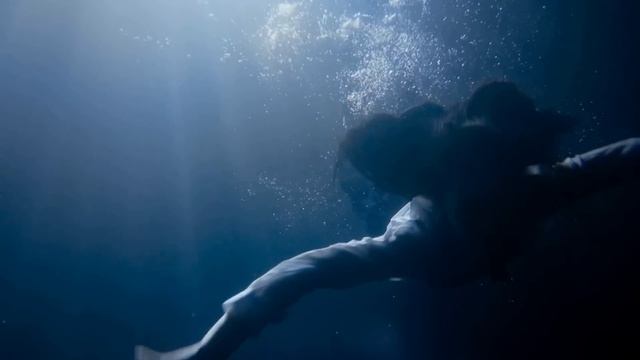 『溺れるナイフ』海中ラブシーン映像 смотреть онлайн