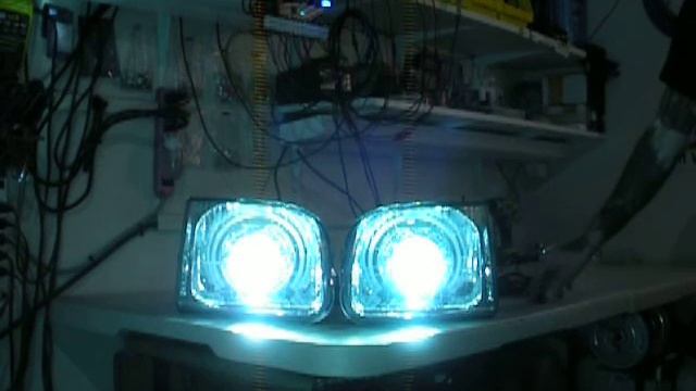 00-04 Tundra #8 - 55 Watt HID/Bi-Xenon Projector Retro-Fit by Sick HIDs смотреть онлайн