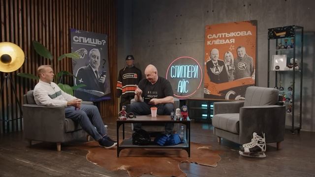 Новости НХЛ – Бобровский в Зале славы, Овечкин критикует тренера, Шестёркин пойдёт за Везиной | Лёд смотреть онлайн