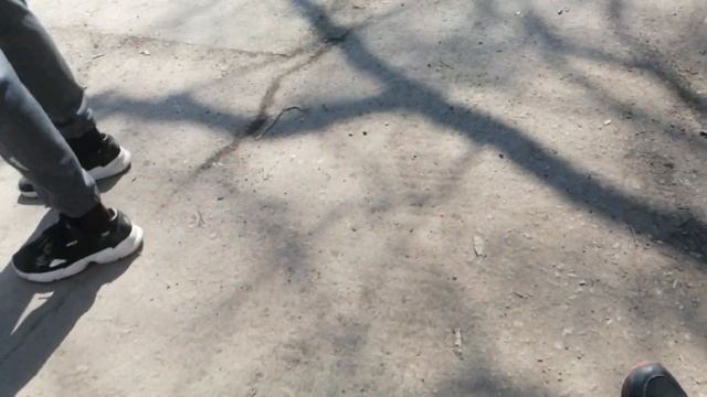 ИЩЕМ ИНТЕРЕСНЫЕ ВЕЩИ НА ПОМОЙКЕ смотреть онлайн