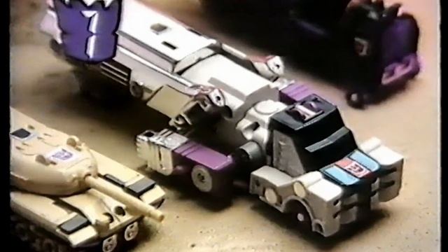 Transformers - Springer and Octane (UK commercial) смотреть онлайн