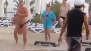 +100500 Толстый мужик танцует