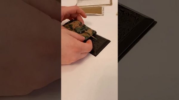 Коллекционная модель танка ТИП-90 в масштабе 1:72.