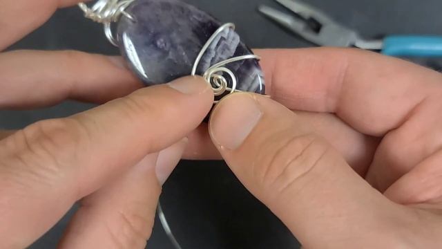 Amethyst and Silver Pendant смотреть онлайн