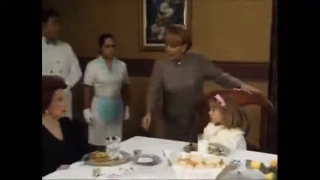 A Usurpadora - Paola faz escândalo no jantar por causa de Leda [COMPLETO] смотреть онлайн