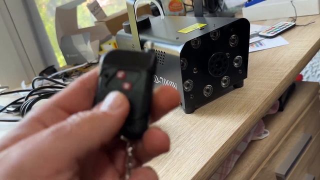 Katomi 700 W Fog Machine RGB Effect, 13 Colours 8 LED Light Smoke Machine Unboxing and instructions смотреть онлайн