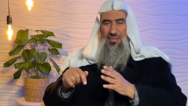 هل شنطة رمضان من الزكاة | الشيخ وحيد عبد السلام بالي #شنطة_رمضان смотреть онлайн