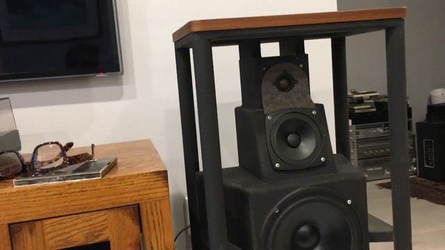 Vandersteen Model IIc stereo speakers смотреть онлайн