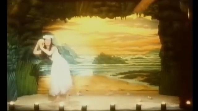 The Magic Toyshop - Leda & the Swan scene смотреть онлайн
