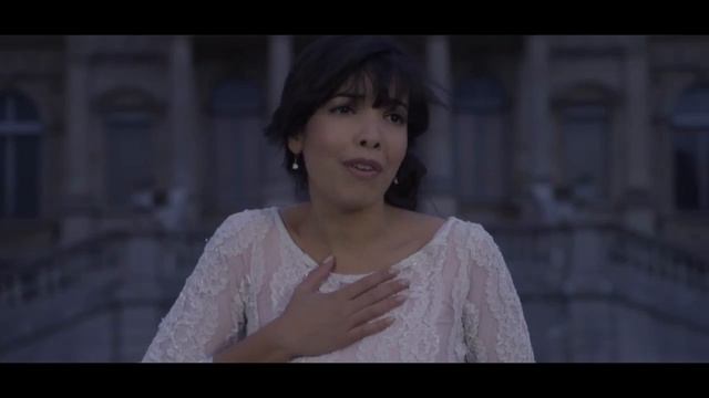 Indila - Tourner Dans Le Vide