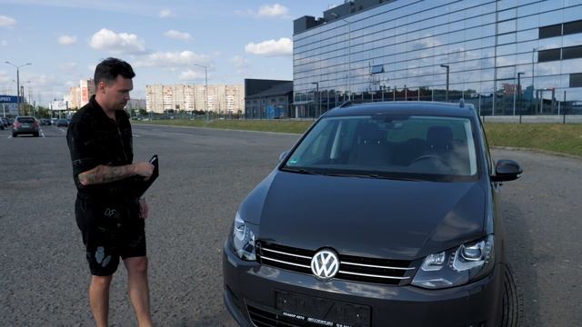 VOLKSWAGEN SHARAN II Рестайлинг 2018. Лучший семейный минивен из Европы. смотреть онлайн