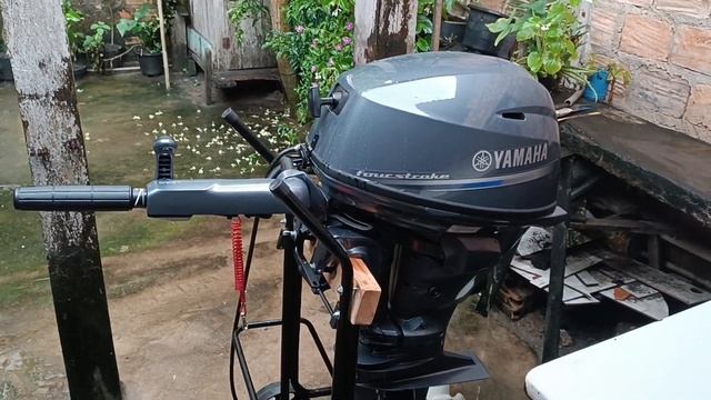Motor Yamaha 4 tempos 25hp смотреть онлайн