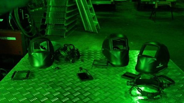 РАЗЛИЧИЯ БЮДЖЕТНЫХ СВАРОЧНЫХ МАСОК FITSIZ | ОБЗОР СВАРОЧНЫХ МАСОК ХАМЕЛЕОН