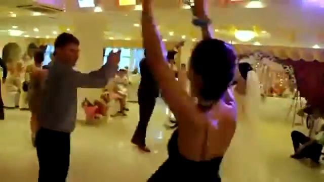Флеш моб на свадьбе смотреть онлайн