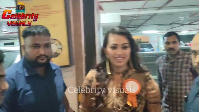 Ester nornohar latest video visuals at Hyd Awards || Ester Noronha @CelebrityVisuals смотреть онлайн