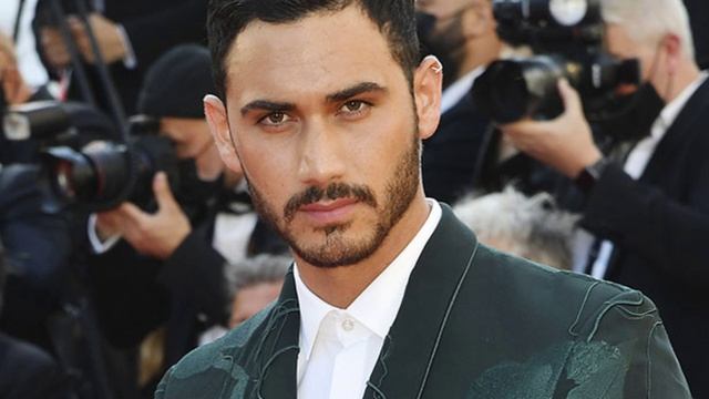 Molesta reacción de Alejandro Speitzer tras rumores de Romance de Sebastian Yatra y Ester Expósito смотреть онлайн