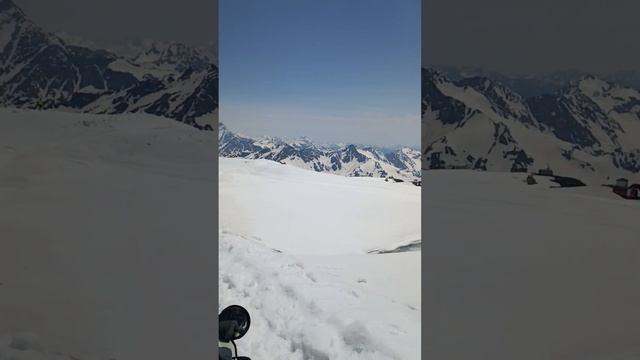 На снегоходе по Эльбрусу смотреть онлайн