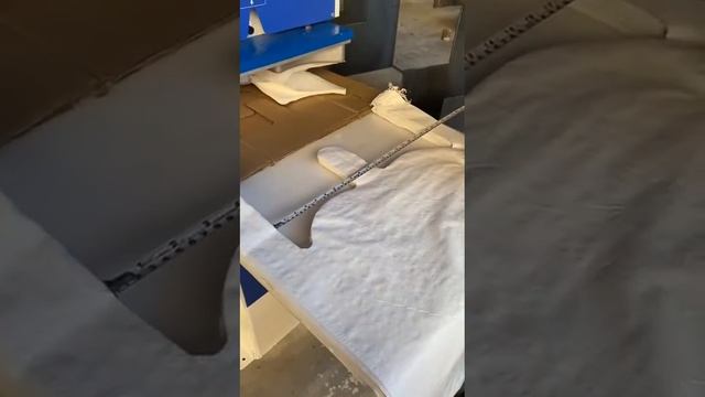 PP WOVEN SACK CARRY BAGS PUNCHING MACHINE смотреть онлайн