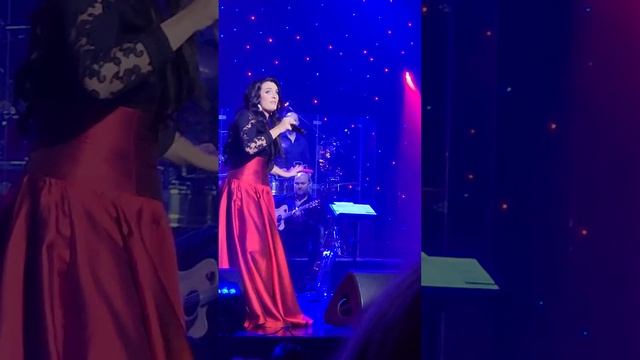 Елена Ваенга "Тайга". БКЗ Октябрьский 28.12.2023г. смотреть онлайн