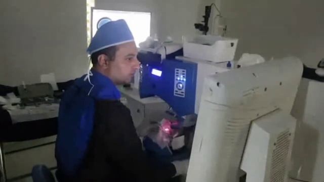 Femto Lasik on 2D mode смотреть онлайн