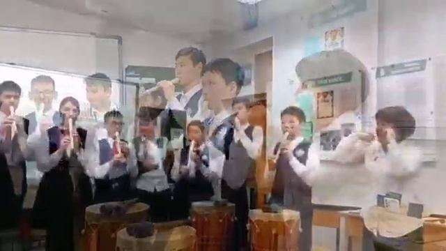 "Лето" "Сайын"якутская народная мелодия. Ансамбль 7 а класса смотреть онлайн