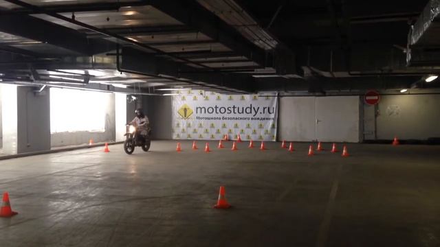 Мотошкола motostudy.ru. Баланс, глаза, сцепление! Первое за смотреть онлайн