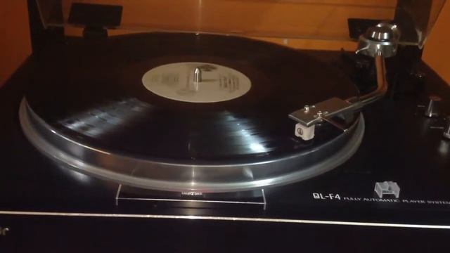 Super cheap china cartridge (11$) on Victor QL F4 turntable / Love story смотреть онлайн