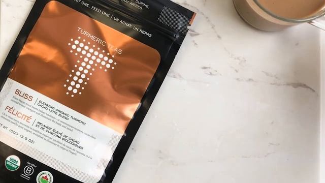 How To Make a HEAVENLY + HEALTHY Turmeric Cacao Latte смотреть онлайн