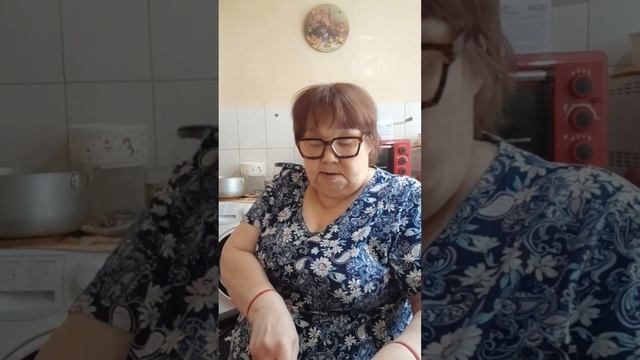 УМНИЧАЮ 😇 ЛЮБИМЫЙ КРИТИК 😃 БОРЩ - ОГОРОД КАК ПРОИЗВЕДЕНИЕ ИССКУСТВА 🤣 смотреть онлайн