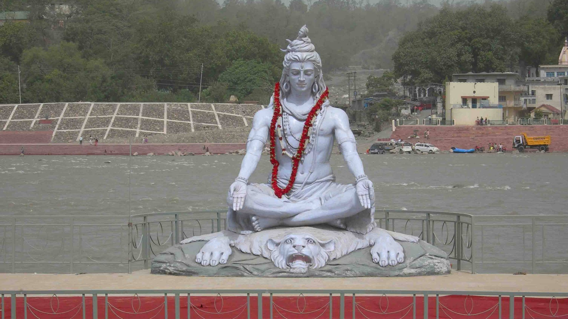 РИШИКЕШ ГОРОД СВЯТЫХ смотреть онлайн