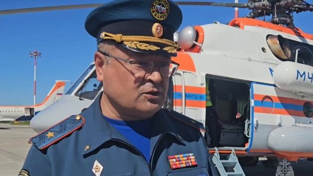 В Архангельске состоялся первый тренировочный полёт вертолёта МИ-8 МЧС России смотреть онлайн
