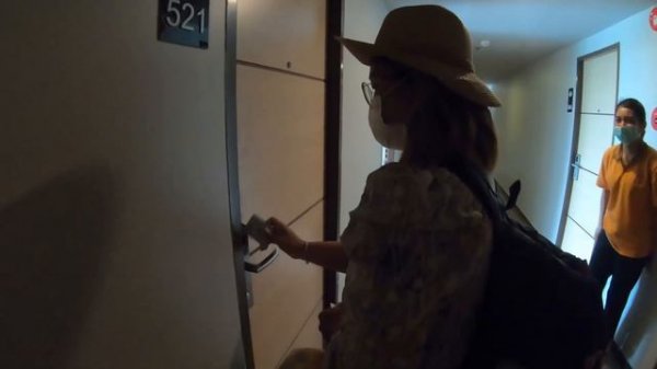 🇹🇭 Beston Hotel in Pattaya and Noodles! | Makeshift Adventures