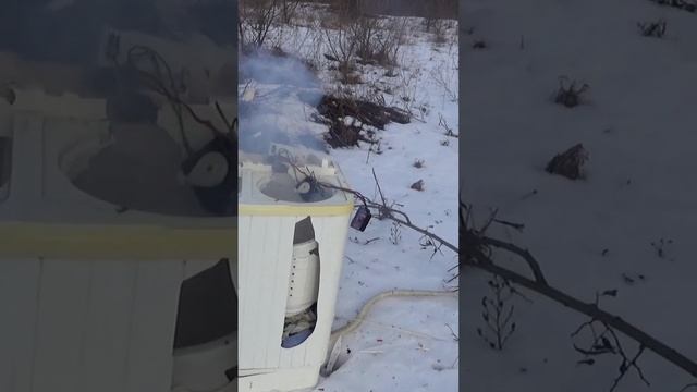 Взорвал Петарду в Цинтрефуге Машинки смотреть онлайн